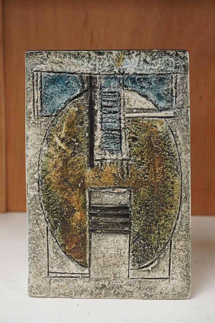 A Troika vase by Linda Taylor, decorated in relief with an abstract design, signed to the base, 17cm high
